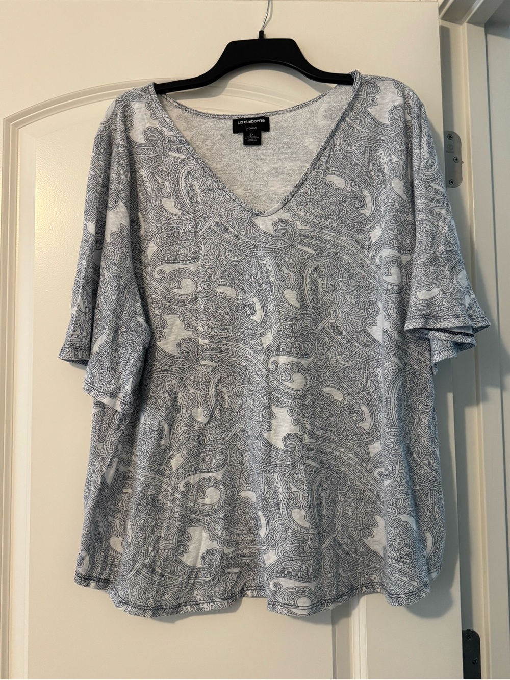 Liz Claiborne Heathered Light Blue Crew Neck Top